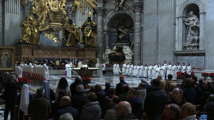 L'Altare della Cattedra della basilica di San Pietro