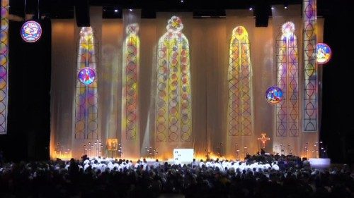 Fr&egrave;re Matthew bringt Hoffnung aus der Ukraine nach Paris