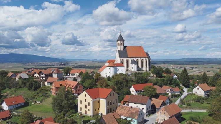 Bazilika Marije Zavetnice s plaščem, Ptujska Gora