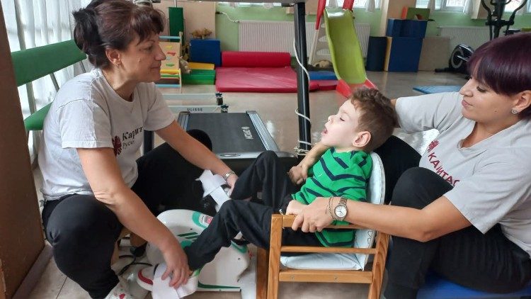 Новият тренажор за дневен център "Милосърдие"