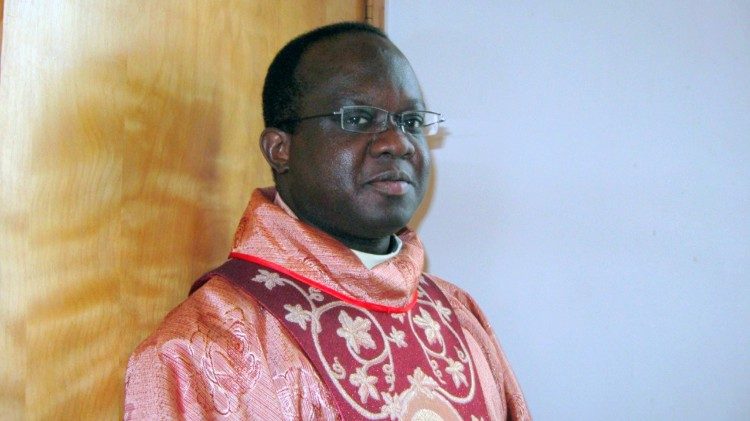 Père Hubert Kèdowidé, curé de la paroisse Bon Pasteur de Cotonou et nouveau délégué national de l'Union du clergé béninois (UCB)