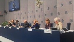 कलाकारों की जयन्ती के लिए प्रेस सम्मेलन 