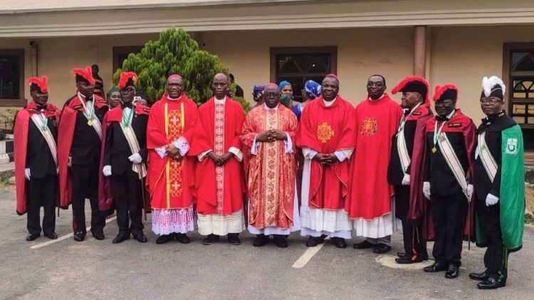 Bishops with the faithful