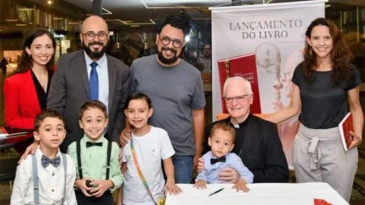 Lançado o livro, “Cardeal Odilo Pedro Scherer: um Padre a Vida Toda”