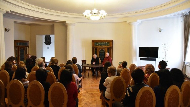 Կոստան Զարեան