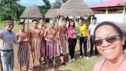 La Red de Educación Intercultural Bilingüe Amazónica es un organismo eclesial sin ánimo de lucro que depende de la Conferencia Eclesial Amazónica (CEAMA)