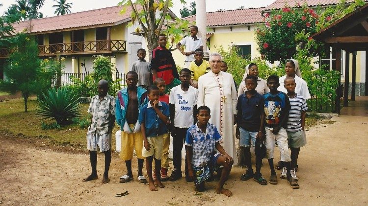 Dom Abílio Rodas de Sousa Ribas, CSSp, , Bispo de São Tomé e Príncipe (1984-2006)