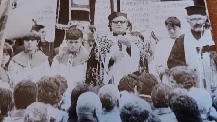 Отец Филип Романов