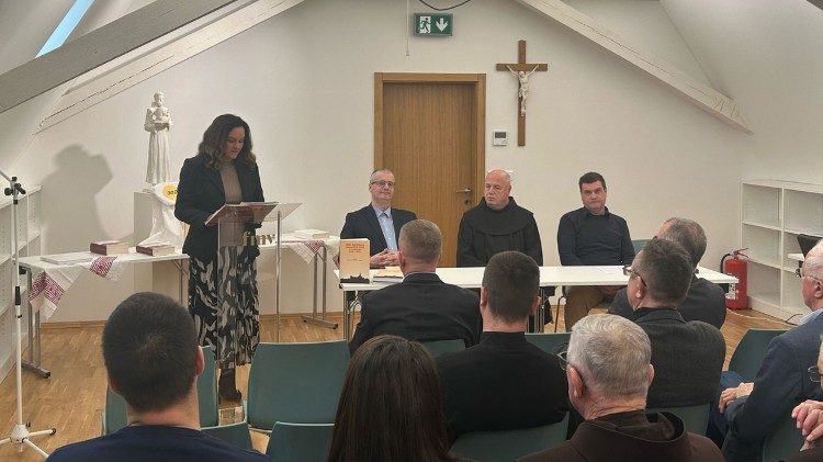 Predstavljanje zbornika "300 godina franjevačke crkve u Vukovaru"