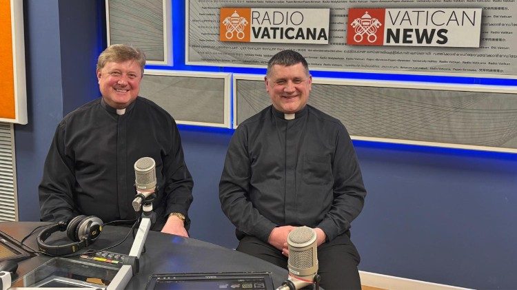 Jubilejas gads: priesteri Eduards Voroņeckis un Ilmārs Tolstovs Vatikāna Radio