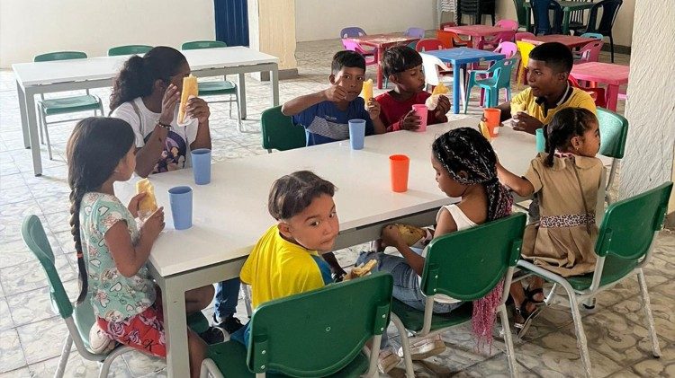 Niños del proyecto de la Fundación Marista