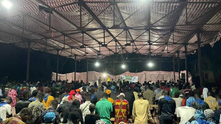 Guinée: Pèlerinage marial à Ourous. 