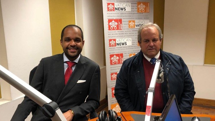 El Hermano Mayor y el Secretario de la Hermandad de la Asunción de Cantillana