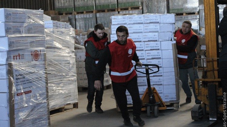 Armazém de ajuda humanitária, Lviv (foto Caritas Spes)