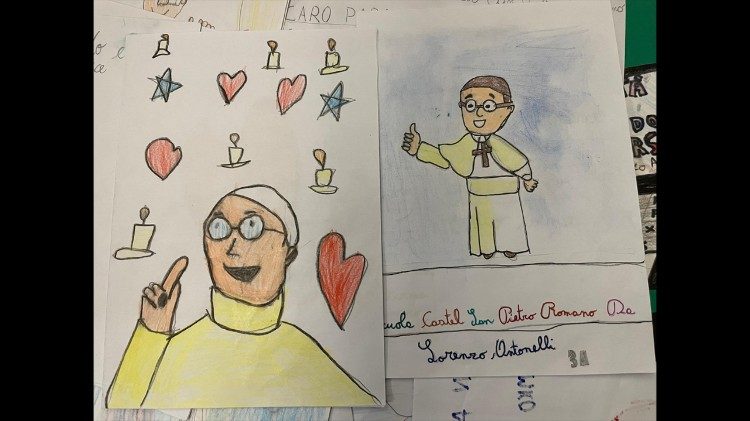Italienische Schulkinder wünschen dem Papst gute Besserung