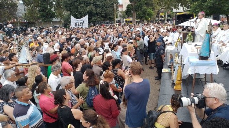People attending the Mass in Buenos Aires