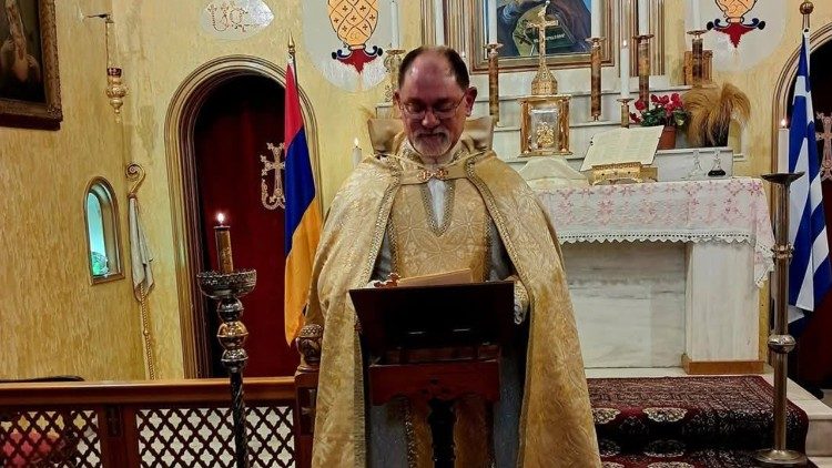 Յունաստանի Հայ Կաթողիկէ Եկեղեցին ողջունեց նոր առաջնորդը ու հրաժեշտ տուաւ նախկինին