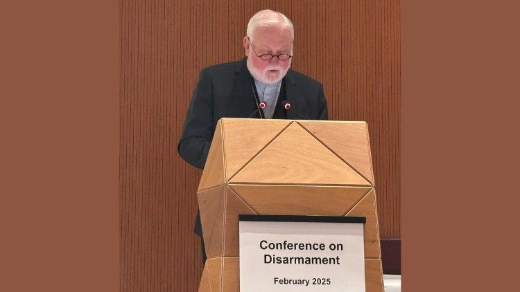 L'arcivescovo Paul Richard Gallagher alla Conferenza sul disarmo di Ginevra