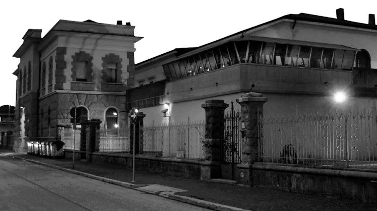 L'esterno della casa circondariale di Udine