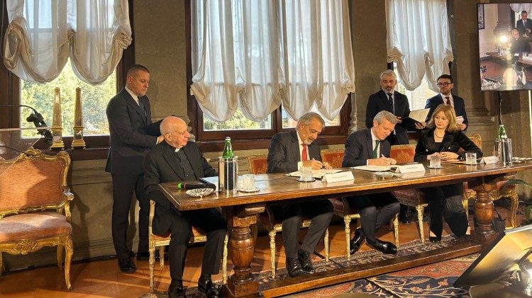 拉齐奥与加利西亚在罗马签署备忘录