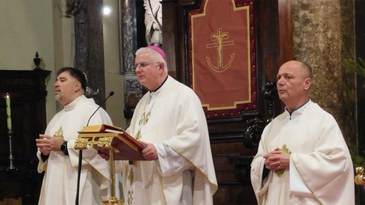 Nadbiskup Mate Uzinić na Staru godinu u katedrali sv. Vida  (Foto: Riječka nadbiskupija)