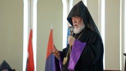 Արամ Ա Վեհափառ Հայրապետը