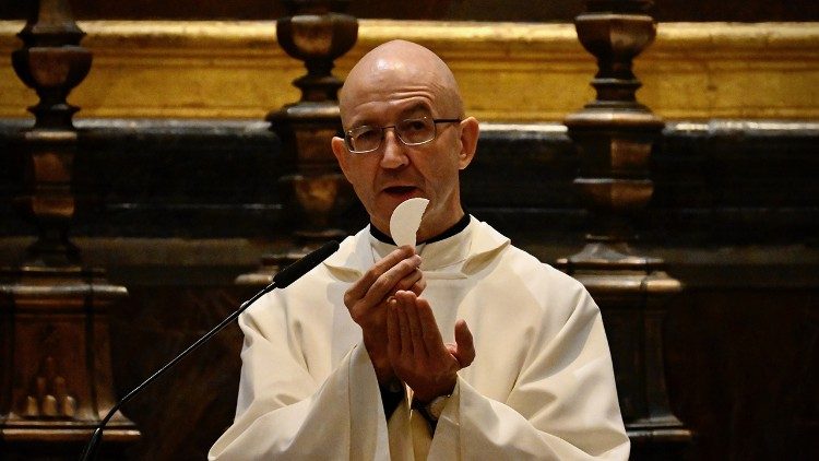 2025.01.09 Abp Adrian Galbas przewodniczył Mszy św. przy grobie św. Jana Pawła II