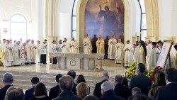 Kanisa la Ubatizo wa Bwana, ni eneo lenye umuhimu wa pekee kabisa, kwani hapa ni kielelezo cha mateso na dhambi za binadamu; mahali ambapo mbingu na dunia zilifunguka, sasa watu wanahimizwa kuombea amani. 