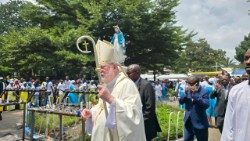 Đức Tổng Giám mục Paul Richard Gallagher, Ngoại trưởng Tòa Thánh, cử hành Thánh lễ tại Congo