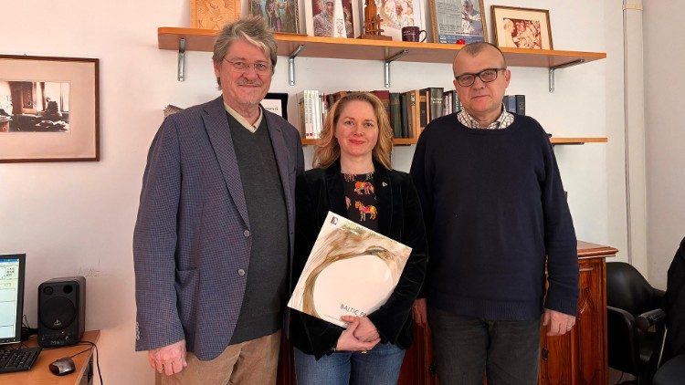 Nijolė Dorotėja Beniušytė Vatikano radijo lietuvių skyriuje