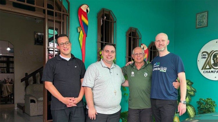 Seminaristas fazem experiência missionária em São Gabriel da Cachoeira