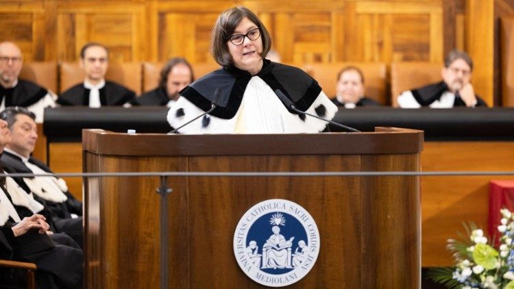 L'intervento del rettore dell'Università Cattolica Elena Beccalli