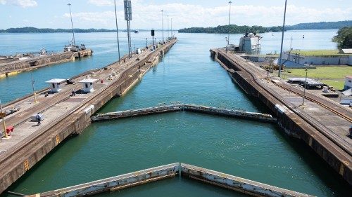 Ulloa: Que se respete la soberanía panameña, promover el diálogo y la paz