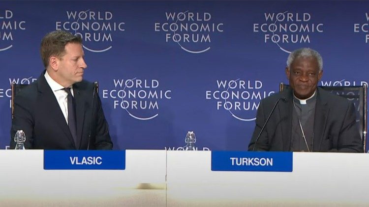 Kardinal Turkson überbringt Papst Franziskus Botschaft nach Davos.