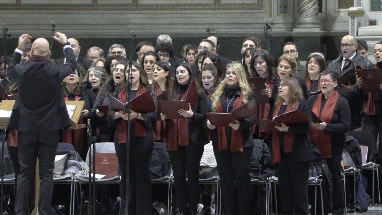 Kwaya iliyoongoza ibada ya Misa