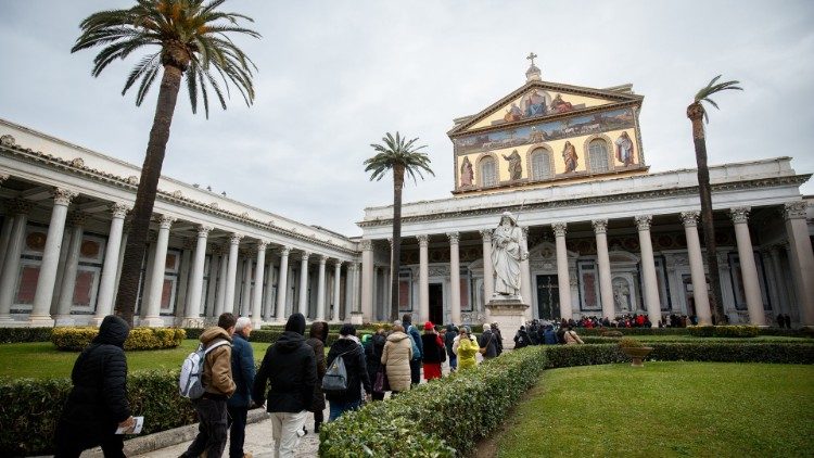 Un'immagine del pellegrinaggio giubilare delle diocesi di Civitavecchia-Tarquinia e Porto-Santa Rufina