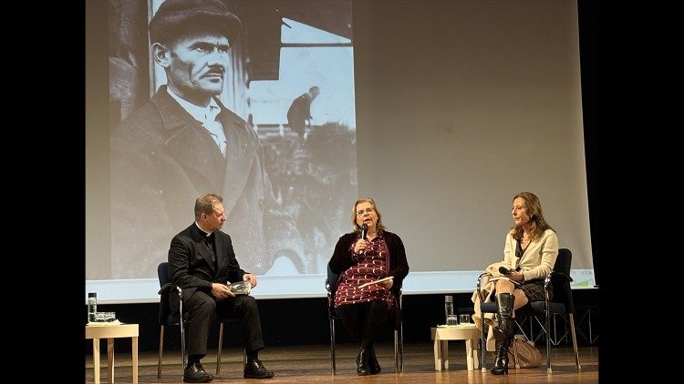 Spotkanie w Rzymie poświęcone książce “Uccisero anche i bambini”