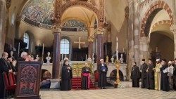 Чествания в Милано по повод 1700 години от Никейския събор