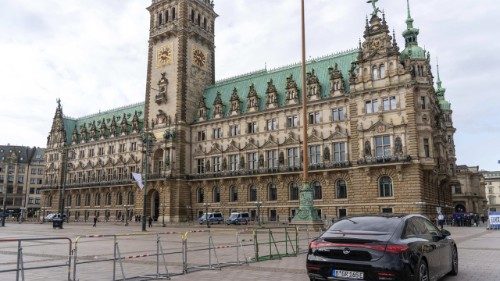 D: Erzbistum Hamburg sendet Gru&szlig;wort an Muslime zum Fastenbeginn