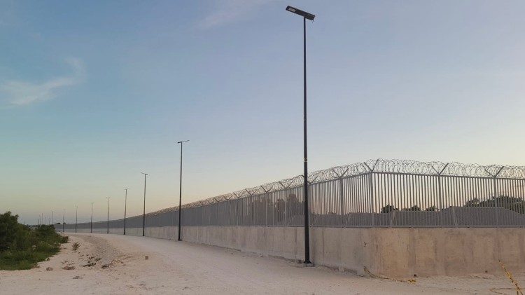 Il muro di confine tra Haiti e Repubblica Dominicana