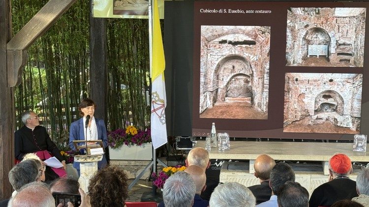L'officiale archeologo della PCAS Barbara Mazzei e direttrice dei lavori di restauro