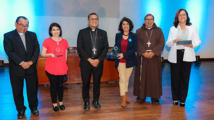 Ponentes que participaron durante el encuentro de las comunicaciones sociales