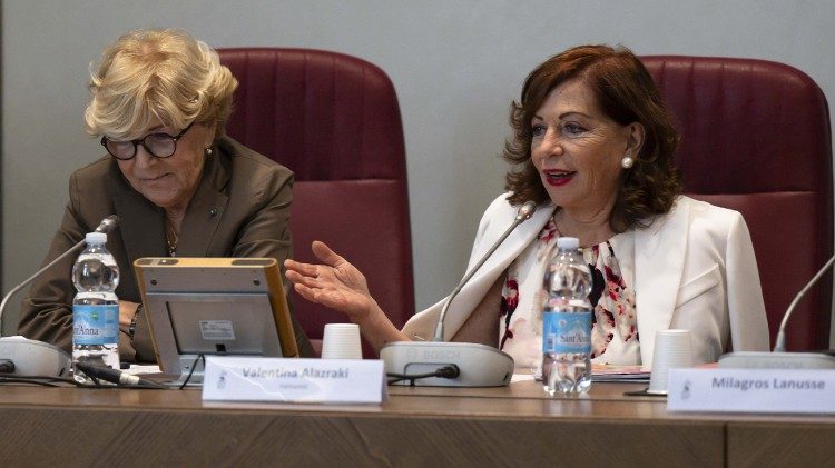 La periodista Valentina Alazraki, decana de los periodistas acreditados en el Vaticano