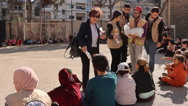 Distribution d'aide à Homs