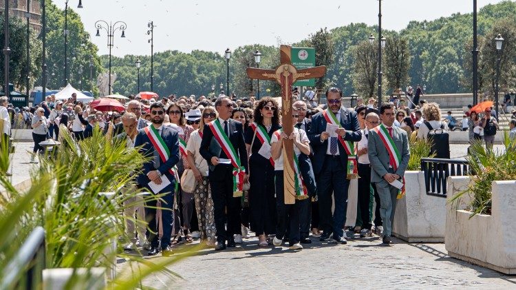 Romanje k svetim vratom