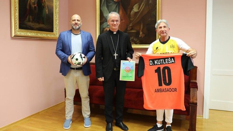 Nadbiskup Dražen Kutleša primio predstavnike Svjetske organizacije Roma (Foto: TUZGN)