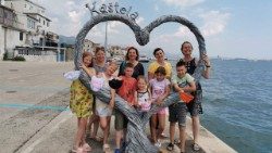 Obitelji u izbjeglištvu na ljetovanju u Kaštel Kambelovcu (foto: Isusovačka služba za izbjeglice - JRS)