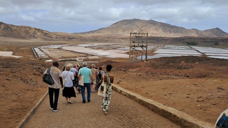 Festival de Literatura-Muno do Sal - A caminho da sesssão nas Salinas de Pedra de Lume