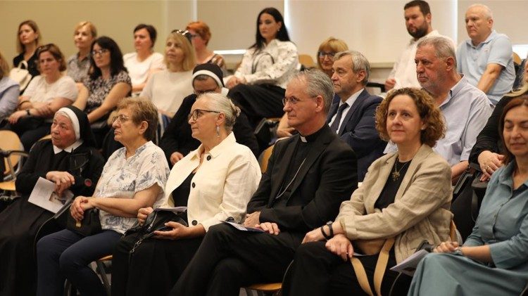 Susret zagrebačkog nadbiskupa s djelatnicima u kulturi