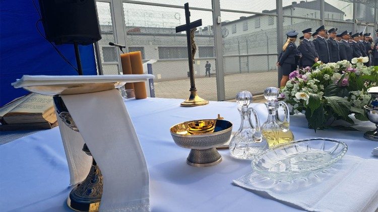 Eucharystia w Zakładzie Karnym w Płocku